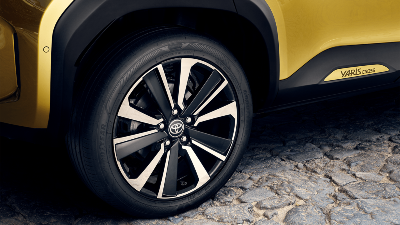 yaris-cross-gallery4-1920-1080