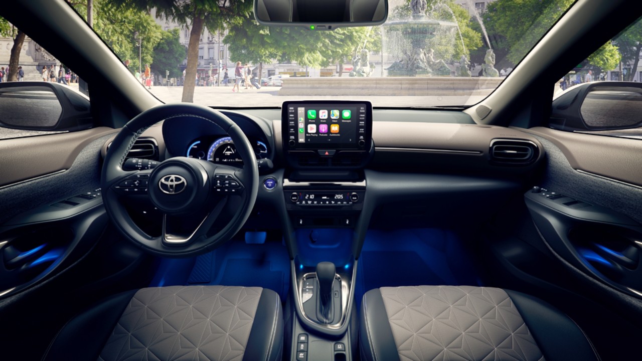 yaris-cross-interior-1920x1080-1
